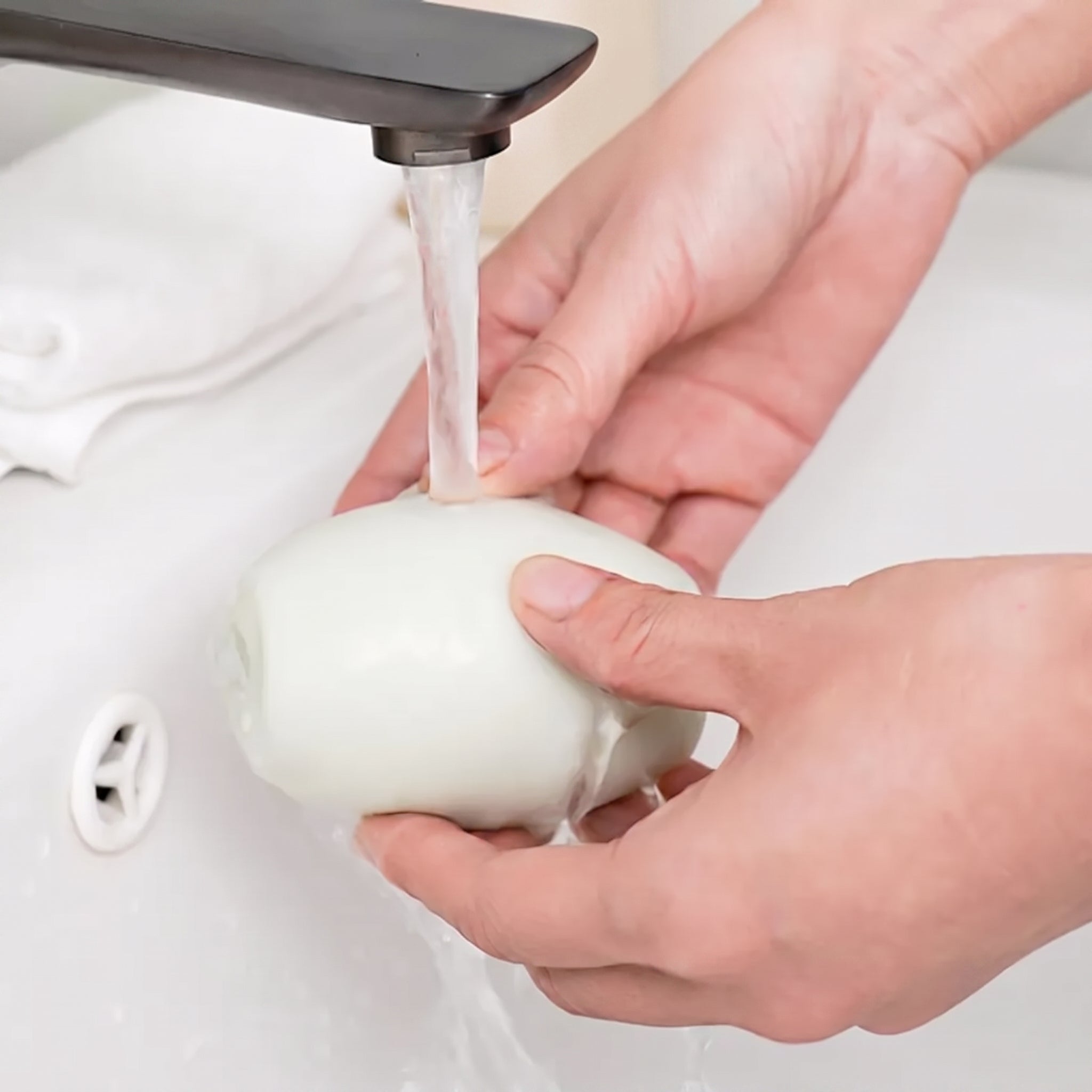 Portable Gel Lint & Pet Hair Roller Ball